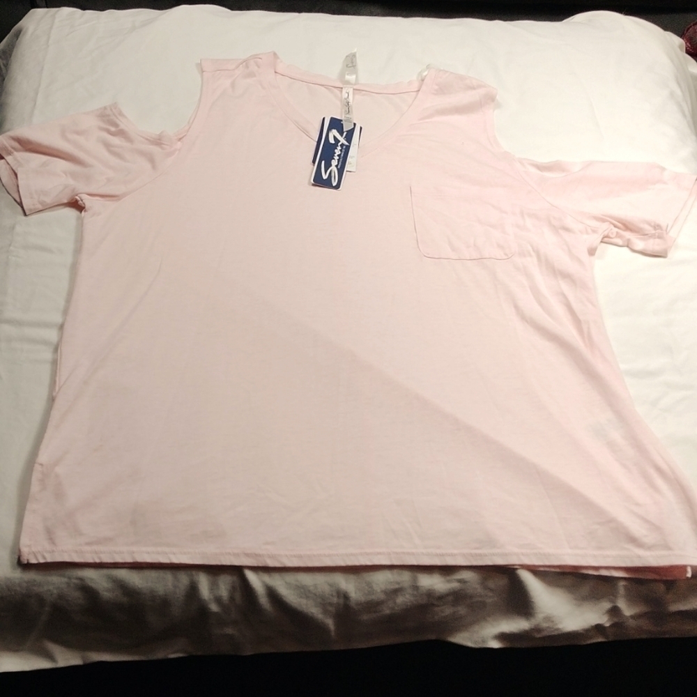 NWT Seven7 women's cold shoulder top size 2X